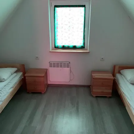 Domek letniskowy Chatki Niwki U Zbója