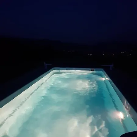 Chatki Niwki U Zboja Lodge *